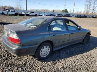 1997 Honda Accord Value with VIN 1HGCD5681VA189871, listed as a Copart auction lot 42367595 with 207,880 mi miles and Salvage Title. Bid and sale history available at carsss.com. Image 3.