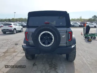 2022 Ford Bronco с VIN 1FMDE5DH1NLA75694, выставлен на аукционе IAAI как лот 42149382 с пробегом 48 834 миль миль и . История ставок и продаж доступна на DreamBid. Изображение 17.