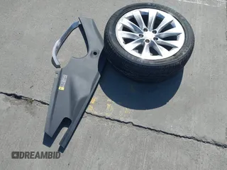 2017 Tesla Model S 100D с VIN 5YJSA1E25HF209284, выставлен на аукционе IAAI как лот 41953515 с пробегом 83 489 миль миль и . История ставок и продаж доступна на DreamBid. Изображение 20.