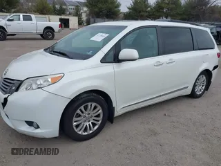 2017 Toyota Sienna XLE Auto Access Seat with VIN 5TDYZ3DC2HS796659, listed as a IAAI auction lot 41770444 with 129,628 mi miles. Bid and sale history available at carsss.com. Image 17.