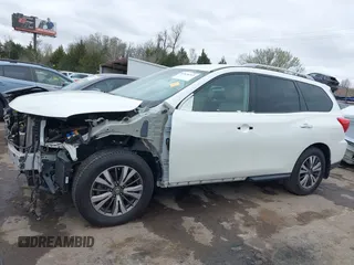 2018 Nissan Pathfinder SV with VIN 5N1DR2MN1JC673562, listed as a IAAI auction lot 41828213 with 62,882 mi miles. Bid and sale history available at carsss.com. Image 15.
