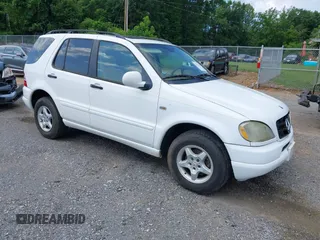 2001 Mercedes-Benz M 320/430/500 with VIN 4JGAB54E91A283815, listed as a IAAI auction lot 42622455 with 225,427 mi miles and . Bid and sale history available at DreamBid. Image 1.