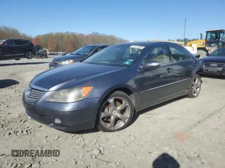 2005 Acura RL z VIN JH4KB16515C020693, wystawiony jako Copart lot #53251805 z przebiegiem 158 315 mil mil oraz Szkoda całkowita • Salvage title. Historia ofert i sprzedaży dostępna na DreamBid. Obrazek 1.