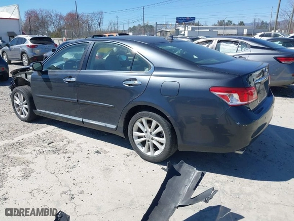 2011 Lexus ES 350 with VIN JTHBK1EG8B2456817, listed as a IAAI auction lot 41839839 with 152,224 mi miles. Bid and sale history available at carsss.com. Image 3.