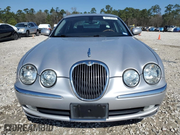 2003 Jaguar S-Type z VIN SAJEA01U73HM89587, wystawiony jako Copart lot #45712745 z przebiegiem 45 916 mil mil oraz Tytuł czysty. Historia ofert i sprzedaży dostępna na DreamBid. Obrazek 5.