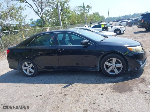 2014 Toyota Camry L with VIN 4T1BF1FK6EU467408, listed as a IAAI auction lot 41835997 with 192,335 mi miles. Bid and sale history available at carsss.com. Image 14.
