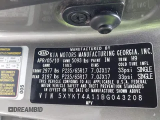 2011 Kia Sorento LX with VIN 5XYKT4A11BG043208, listed as a IAAI auction lot 41385671 with 1 mi miles. Bid and sale history available at carsss.com. Image 9.