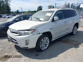 2013 Toyota Highlander Limited z VIN JTEDC3EH5D2013079, wystawiony jako IAAI lot #42479309 z przebiegiem Nie podano mil oraz . Historia ofert i sprzedaży dostępna na DreamBid. Obrazek 2.