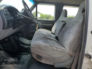 1997 Ford F-350 с VIN 1FTJW36F5VEA76761, выставлен на аукционе Copart как лот 56678865 с пробегом 156 329 миль миль и Чистый • Clean title. История ставок и продаж доступна на DreamBid. Изображение 7.