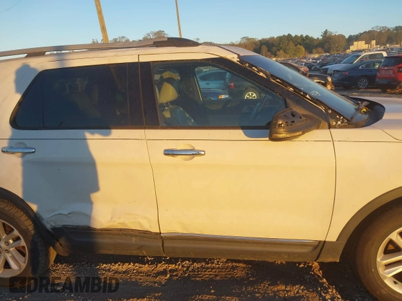 2012 Ford Explorer XLT with VIN 1FMHK7D81CGA15068, listed as a IAAI auction lot 40654766 with 221,578 mi miles and . Bid and sale history available at DreamBid. Image 13.