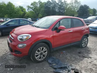 2016 FIAT 500X Easy z VIN ZFBCFYBT8GP377682, wystawiony jako Copart lot #54330175 z przebiegiem 180 215 mil mil oraz Szkoda całkowita • Salvage title. Historia ofert i sprzedaży dostępna na DreamBid. Obrazek 1.