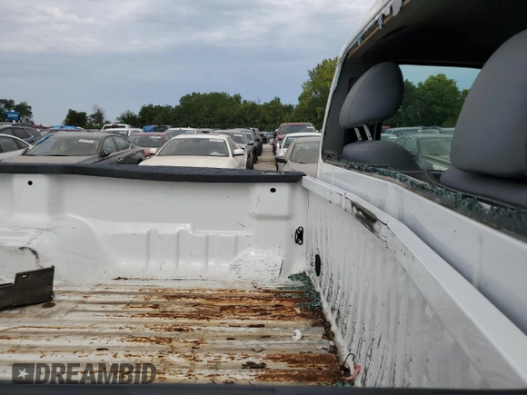 2012 Ford F-250 XL z VIN 1FTBF2A66CEC26055, wystawiony jako Copart lot #70213984 z przebiegiem 78 352 mil mil oraz Szkoda całkowita • Salvage title. Historia ofert i sprzedaży dostępna na DreamBid. Obrazek 10.