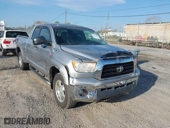 2008 Toyota Tundra 4WD Truck with VIN 5TFBV54148X073823, listed as a IAAI auction lot 42017595 with 33,107 mi miles. Bid and sale history available at carsss.com. Image 1.