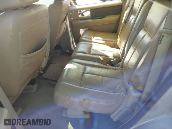 2008 Ford Expedition SSV with VIN 1FMFU15558LA15589, listed as a IAAI auction lot 41780500 with 207,045 mi miles and . Bid and sale history available at DreamBid. Image 8.