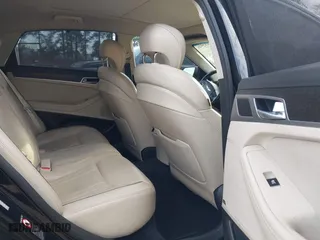 2015 Hyundai Genesis 5.0L with VIN KMHGN4JF7FU086088, listed as a IAAI auction lot 41532546 with 101,655 mi miles. Bid and sale history available at carsss.com. Image 8.