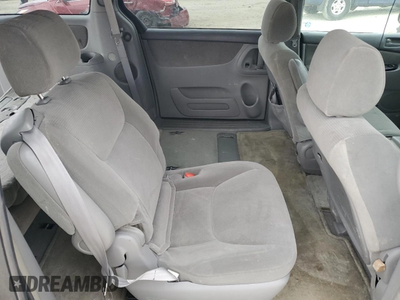 2004 Toyota Sienna CE with VIN 5TDZA23C34S044504, listed as a Copart auction lot 47039055 with 124,056 mi miles and Salvage Title. Bid and sale history available at carsss.com. Image 11.