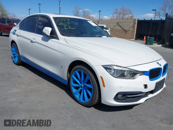 2017 BMW 3 Series 330e iPerformance with VIN WBA8E1C51HK895223, listed as a IAAI auction lot 41492625 with 116,486 mi miles. Bid and sale history available at carsss.com. Image 1.