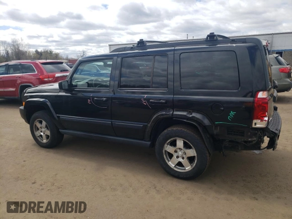 2009 Jeep Commander Sport z VIN 1J8HG48K39C554570, wystawiony jako Copart lot #52667825 z przebiegiem 194 886 mil mil oraz Szkoda całkowita • Salvage title. Historia ofert i sprzedaży dostępna na DreamBid. Obrazek 2.