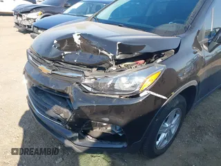 2020 Chevrolet Trax LS with VIN KL7CJNSB8LB016636, listed as a IAAI auction lot 40073176 with 49,089 mi miles. Bid and sale history available at carsss.com. Image 6.
