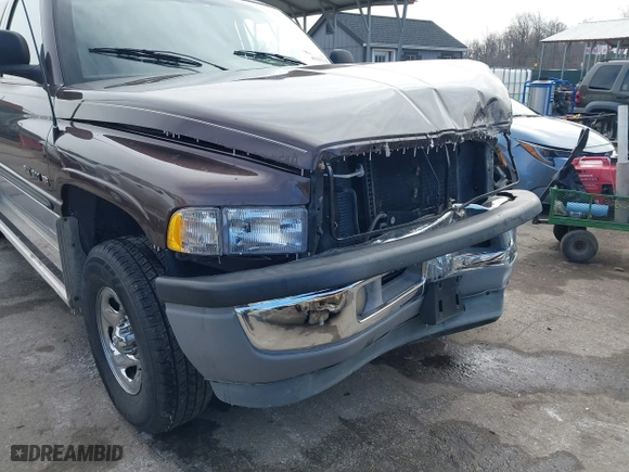 1998 Dodge Ram 1500 with VIN 3B7HF16Z9WM220840, listed as a IAAI auction lot 41595328 with 199,281 mi miles. Bid and sale history available at carsss.com. Image 18.