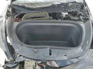 2021 Tesla Model Y Long Range z VIN 5YJYGDEE7MF081337, wystawiony jako Copart lot #55678295 z przebiegiem 58 809 mil mil oraz Szkody całkowita. Historia ofert i sprzedaży dostępna na DreamBid. Obrazek 11.