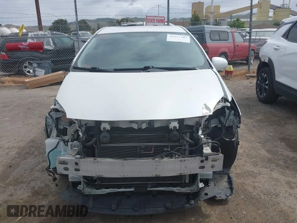 2011 Toyota Prius I with VIN JTDKN3DU8B5361409, listed as a IAAI auction lot 42117202 with 152,129 mi miles. Bid and sale history available at carsss.com. Image 13.