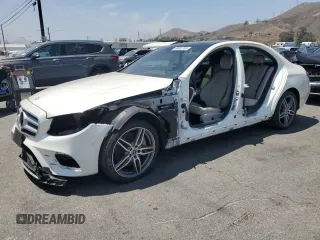 2019 Mercedes-Benz E 300 z VIN WDDZF4JB9KA576766, wystawiony jako Copart lot #60802705 z przebiegiem 61 374 mil mil oraz Czysty tytuł • Clean title. Historia ofert i sprzedaży dostępna na DreamBid. Obrazek 1.