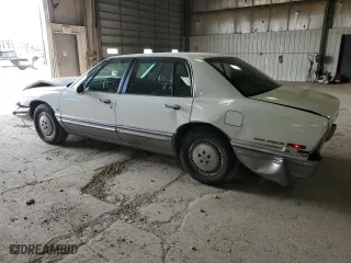 1995 Buick Park Avenue Ultra with VIN 1G4CU5211SH661573, listed as a Copart auction lot 66585644 with 177,755 mi miles and Salvage Title. Bid and sale history available at carsss.com. Image 2.