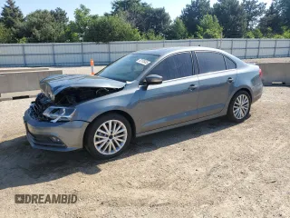 2015 Volkswagen Jetta SE with VIN 3VWD17AJ7FM224867, listed as a Copart auction lot 62105405 with 126,330 mi miles and Salvage title. Bid and sale history available at DreamBid. Image 1.