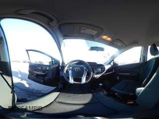 2016 Toyota Prius One z VIN JTDKDTB32G1124779, wystawiony jako IAAI lot #41855014 z przebiegiem 106 750 mil mil oraz . Historia ofert i sprzedaży dostępna na DreamBid. Obrazek 18.