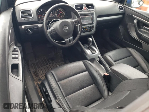 2012 Volkswagen Eos Komfort with VIN WVWBW7AH7CV000878, listed as a Copart auction lot 54667185 with 121,413 mi miles and Clean Title. Bid and sale history available at DreamBid. Image 8.