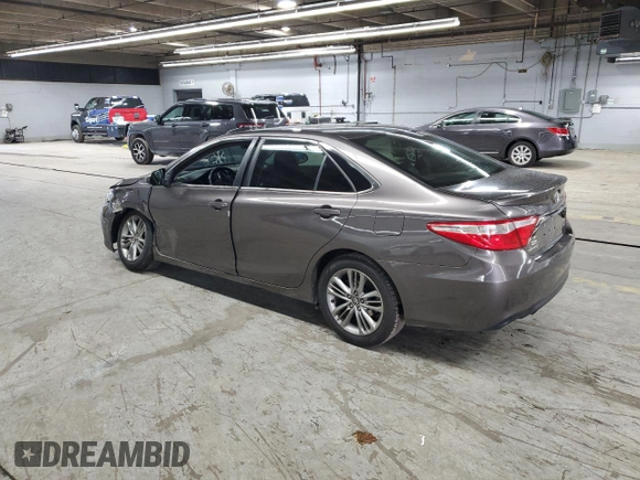 2017 Toyota Camry XLE z VIN 4T1BF1FK1HU721157, wystawiony jako Copart lot #55772635 z przebiegiem 178 665 mil mil oraz Szkoda całkowita • Salvage title. Historia ofert i sprzedaży dostępna na DreamBid. Obrazek 2.