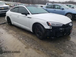 2019 Audi RS 5 Sportback z VIN WUABWCF5XKA903817, wystawiony jako Copart lot #72047262 z przebiegiem 49 142 mil mil oraz . Historia ofert i sprzedaży dostępna na DreamBid. Obrazek 4.