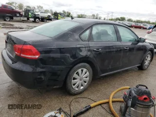 2013 Volkswagen Passat Wolfsburg Edition z VIN 1VWAP7A30DC098949, wystawiony jako Copart lot #55130225 z przebiegiem 99 441 mil mil oraz Szkoda całkowita • Salvage title. Historia ofert i sprzedaży dostępna na DreamBid. Obrazek 3.