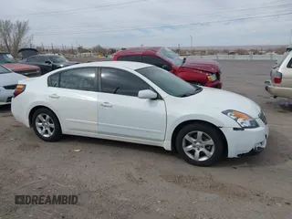 2008 Nissan Altima 2.5 with VIN 1N4AL21E88N546924, listed as a IAAI auction lot 41685591 with 144,537 mi miles. Bid and sale history available at carsss.com. Image 13.