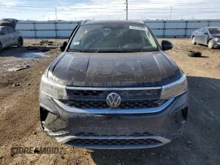 2024 Volkswagen Taos SE z VIN 3VVVX7B2XRM050831, wystawiony jako Copart lot #42519705 z przebiegiem 9 271 mil mil oraz Szkoda całkowita • Salvage title. Historia ofert i sprzedaży dostępna na DreamBid. Obrazek 5.