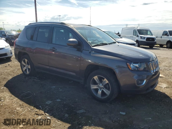 2017 Jeep Compass High Altitude with VIN 1C4NJCEB0HD185363, listed as a Copart auction lot 62654125 with 106,570 mi miles and Clean title. Bid and sale history available at DreamBid. Image 4.
