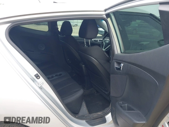 2012 Hyundai Veloster w/Gray Int с VIN KMHTC6AD5CU036042, выставлен на аукционе IAAI как лот 42423678 с пробегом 132 909 миль миль и . История ставок и продаж доступна на DreamBid. Изображение 8.