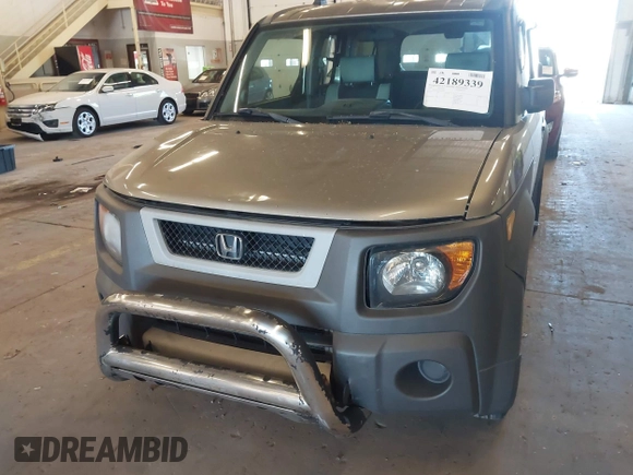 2004 Honda Element EX with VIN 5J6YH286X4L031836, listed as a IAAI auction lot 42189339 with 257,679 mi miles and . Bid and sale history available at DreamBid. Image 6.
