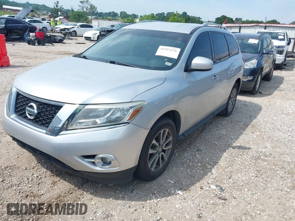 2015 Nissan Pathfinder SV with VIN 5N1AR2MN6FC607826, listed as a IAAI auction lot 42357176 with 176,280 mi miles and . Bid and sale history available at DreamBid. Image 2.