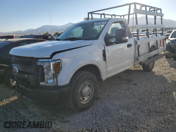 2019 Ford Super Duty F-250 SRW XL with VIN 1FTBF2A65KED13315, listed as a Copart auction lot 72810674 with 58,145 mi miles and Salvage Title. Bid and sale history available at carsss.com. Image 1.