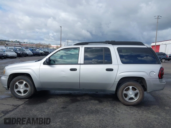 2006 Chevrolet TrailBlazer LS with VIN 1GNES16S466103322, listed as a IAAI auction lot 41935458 with 239,941 mi miles. Bid and sale history available at carsss.com. Image 14.