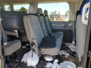 2015 Ford Transit Passenger XL z VIN 1FBAX2CM4FKB22551, wystawiony jako Copart lot #48118205 z przebiegiem 175 297 mil mil oraz Szkoda całkowita • Salvage title. Historia ofert i sprzedaży dostępna na DreamBid. Obrazek 11.