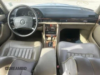 1986 Mercedes-Benz 560 with VIN WDBCA39D9GA217924, listed as a Copart auction lot 44278365 with 340,185 mi miles and Clean Title. Bid and sale history available at DreamBid. Image 9.