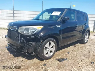 2014 Kia Soul with VIN KNDJN2A21E7011704, listed as a IAAI auction lot 41811365 with 162,252 mi miles. Bid and sale history available at carsss.com. Image 2.