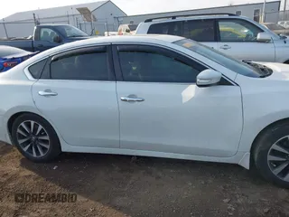 2016 Nissan Altima SR with VIN 1N4AL3AP8GC169495, listed as a IAAI auction lot 41792151 with 131,918 mi miles and . Bid and sale history available at carsss.com. Image 14.