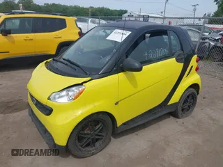 2013 Smart fortwo Pure with VIN WMEEJ3BA5DK663165, listed as a IAAI auction lot 42291804 with 105,074 mi miles and . Bid and sale history available at DreamBid. Image 17.