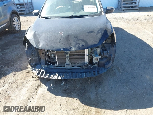 2013 Nissan Sentra SV with VIN 3N1AB7AP4DL668429, listed as a IAAI auction lot 41696036 with 92,691 mi miles. Bid and sale history available at carsss.com. Image 6.