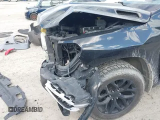 2019 Ram 1500 Big Horn z VIN 1C6SRFFTXKN524482, wystawiony jako IAAI lot #42012837 z przebiegiem 117 176 mil mil oraz . Historia ofert i sprzedaży dostępna na DreamBid. Obrazek 6.