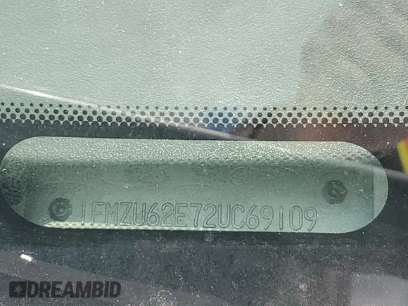 2002 Ford Explorer XLS z VIN 1FMZU62E72UC69109, wystawiony jako Copart lot #55842495 z przebiegiem 338 379 mil mil oraz Szkoda całkowita • Salvage title. Historia ofert i sprzedaży dostępna na DreamBid. Obrazek 13.